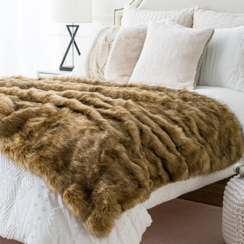 Luxurious Faux Fur Blanket - Ultimate Comfort and Elegance for your Home