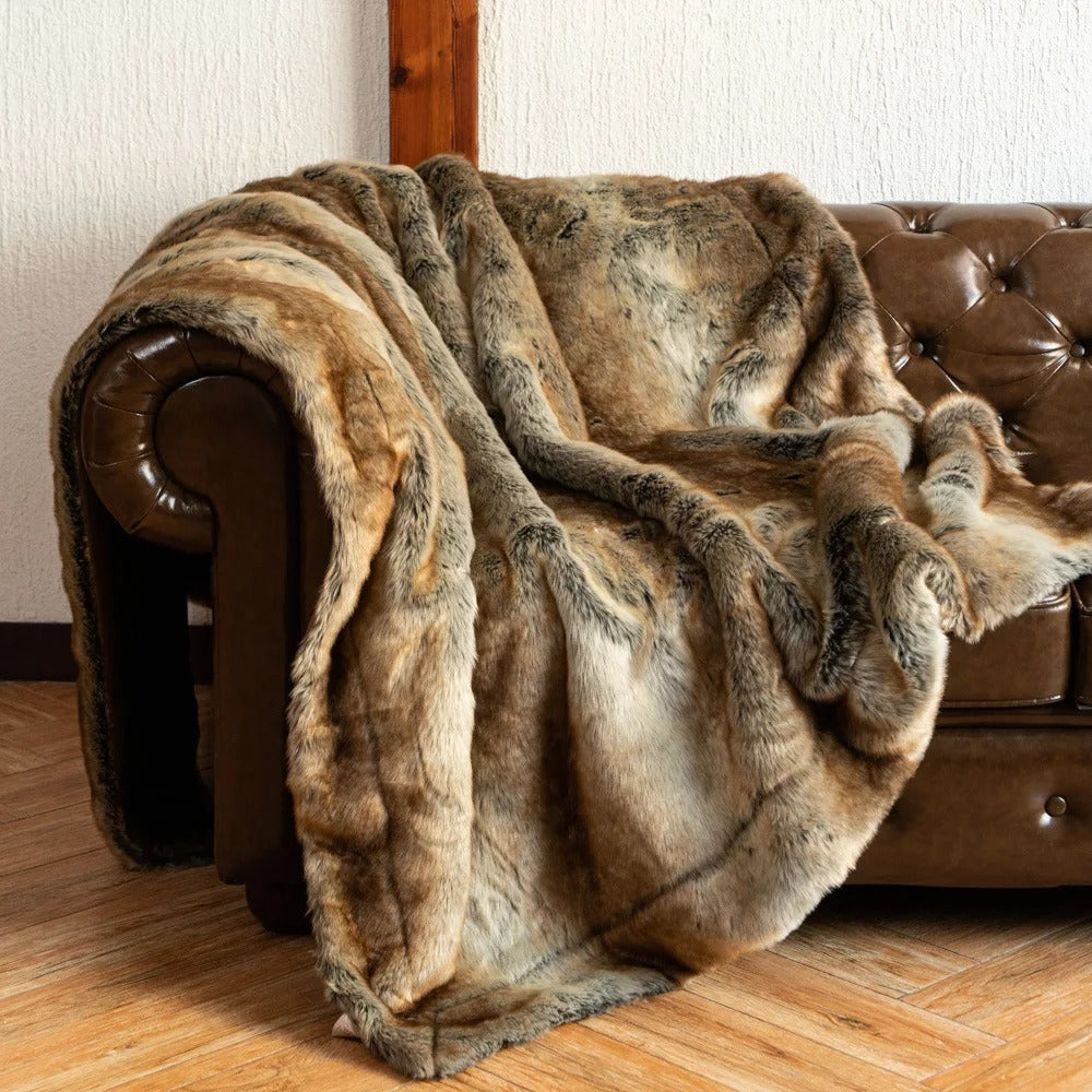 Luxurious Faux Fur Blanket - Ultimate Comfort and Elegance for your Home